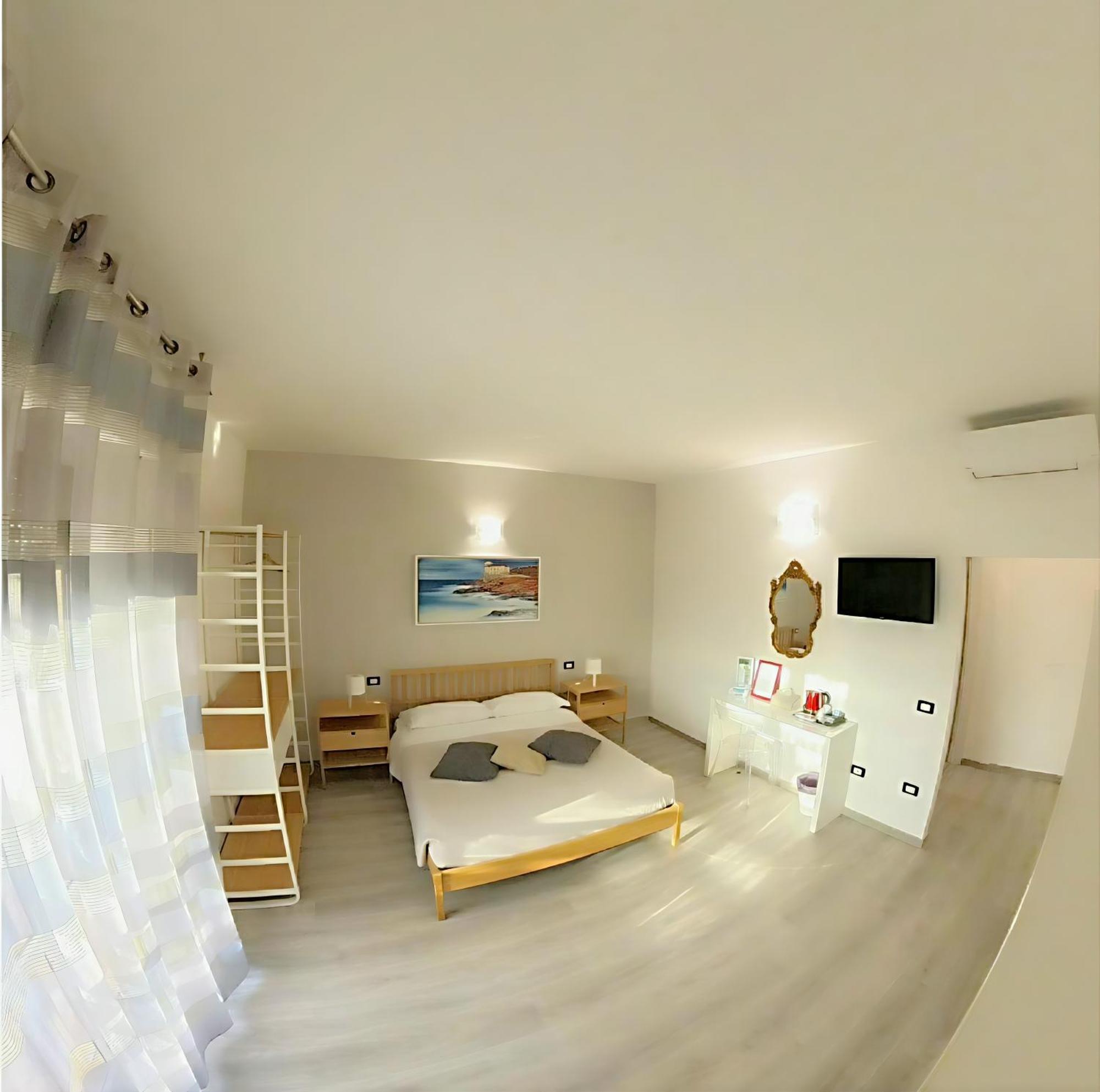 Attico Livorno Bed & Relax Hotel Екстериор снимка